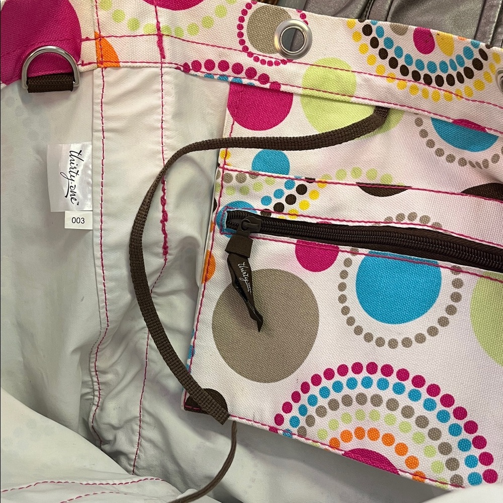 Thirty-One beach tote retired! - Picture 2 of 2
